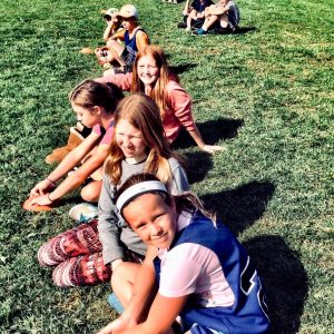 photography-of-people-on-grass-field-1008357